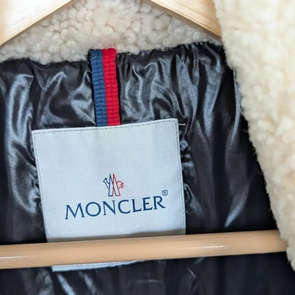 Moncler frene down